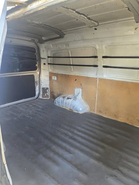 هيونداي ستاريكس 2000 - صورة 4