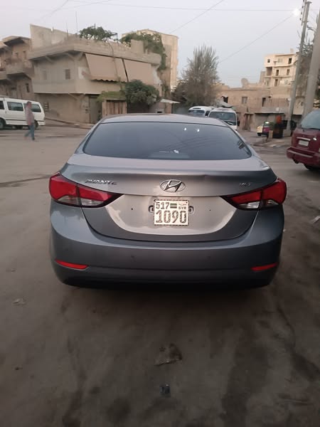 هيونداي أفانتي 2015 - صورة 3