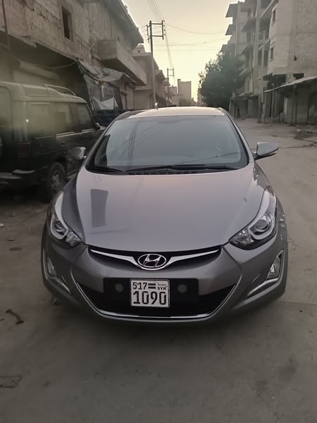 هيونداي أفانتي 2015 - صورة 1