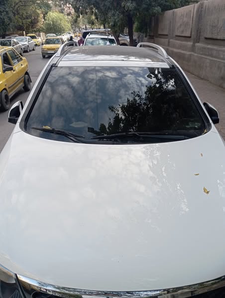 Kia Sorento 2011 - صورة 2