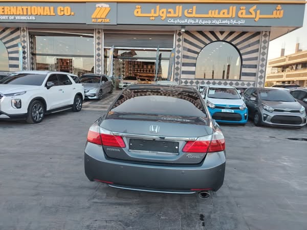 هوندا Accord 2015 - صورة 4