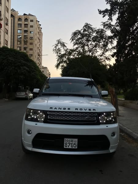 لاند روفر رانج روفر سبورت 2013 - صورة 1