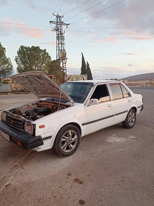 نيسان صني 1983