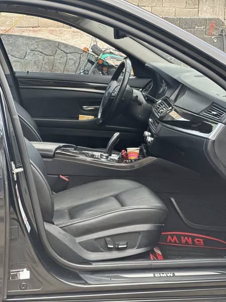 BMW 520 2012 - صورة 4