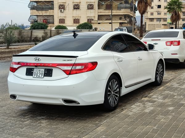 هيونداي أزيرا 2013 - صورة 1