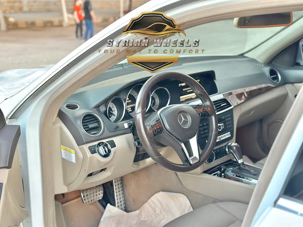 مرسيدس-بنز الفئة C 2012 - صورة 5