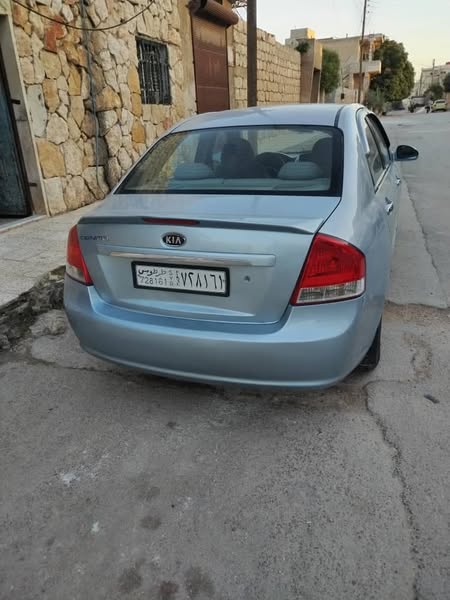 كيا سيراتو 2008 - صورة 1