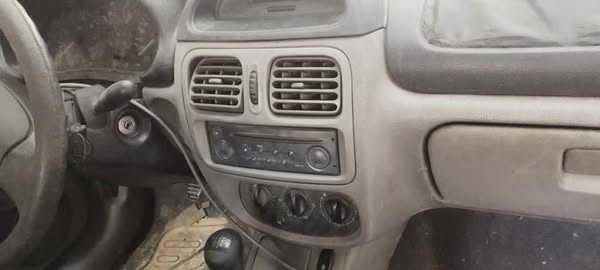 رينو كليو 2004 - صورة 3