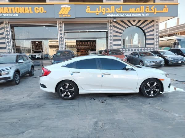 هوندا سيفيك 2017 - صورة 3