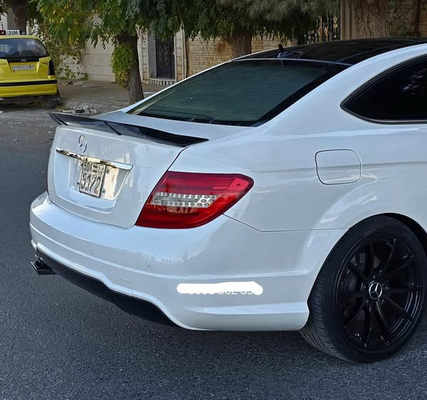 Mercedes-Benz C-Class 2013 - صورة 3