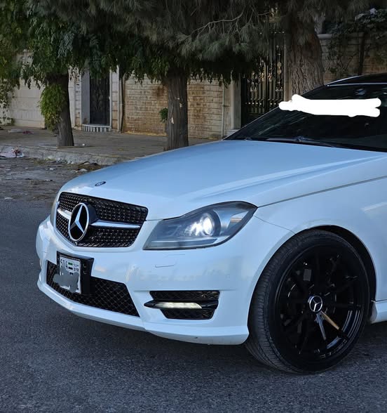 Mercedes-Benz C-Class 2013 - صورة 4