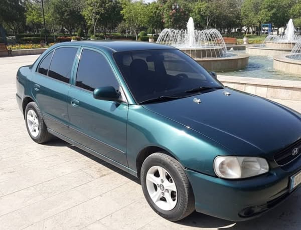 هيونداي اكسنت 1998 - صورة 1