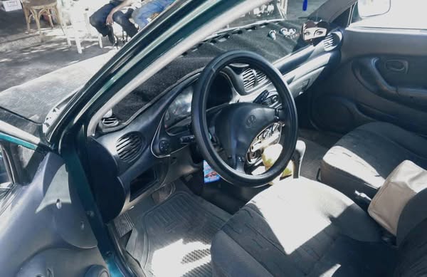 هيونداي اكسنت 1998 - صورة 3