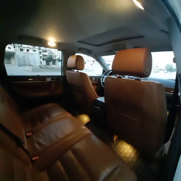 فولكس فاجن طوارق 2007 - صورة 2