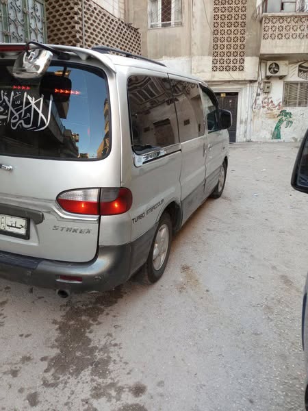 هيونداي ستاركس 2005 - صورة 4