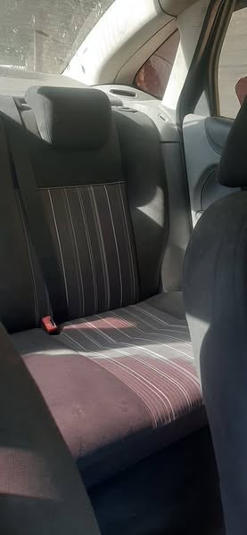 فورد فوكس 2009 - صورة 3