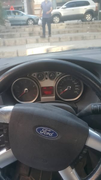 فورد فوكس 2009 - صورة 2