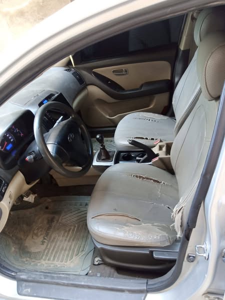 هيونداي افانتي 2007 - صورة 2