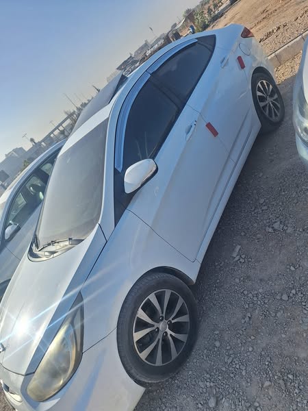 هيونداي اكسنت 2011 - صورة 4