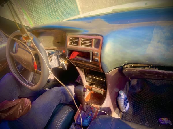 تويوتا كورولا 1993 - صورة 4