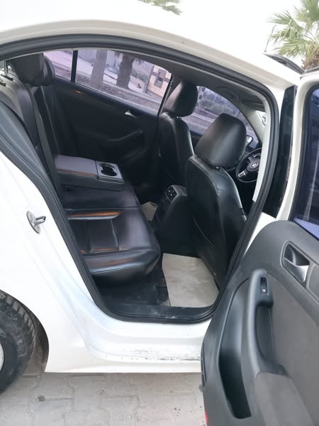 فولكس فاجن جيتا 2011 - صورة 1