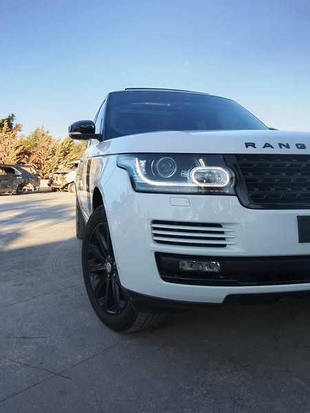 لاند روفر رانج روفر 2015 - صورة 2