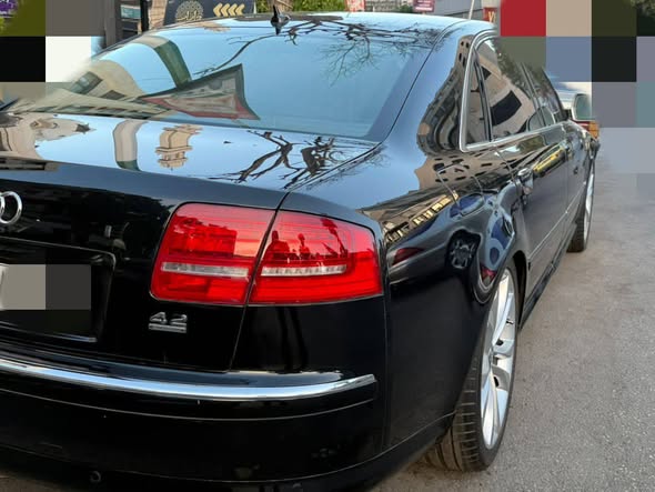 أودي A8 2009 - صورة 4