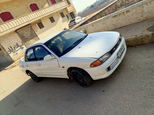 متسوبيشي لانسر 1993 - صورة 2