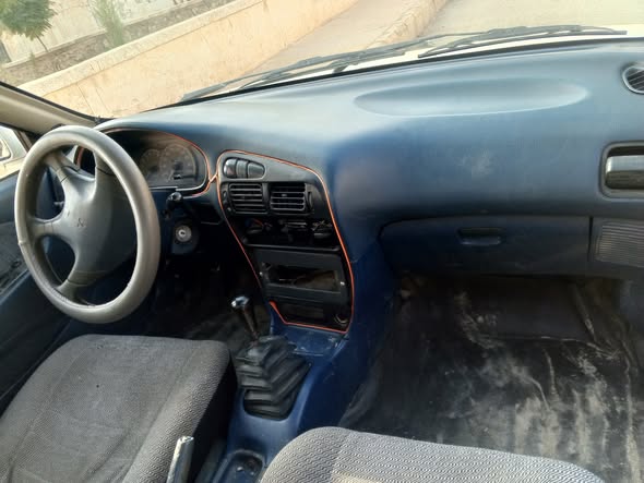 متسوبيشي لانسر 1993 - صورة 4