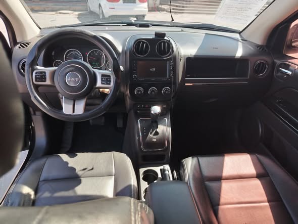 جيب Compass 2011 - صورة 5