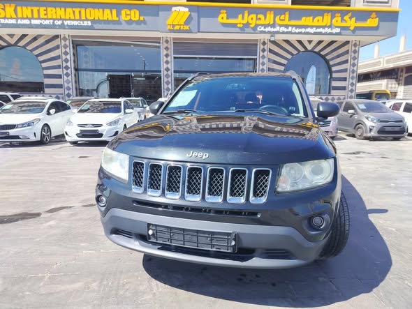 جيب Compass 2011 - صورة 1