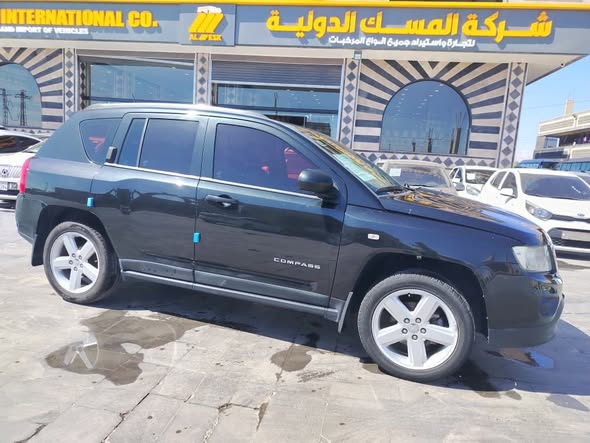 جيب Compass 2011 - صورة 2