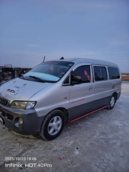 هيونداي ستاركس 2003 - صورة 3