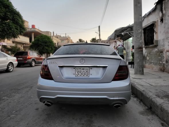 Mercedes-Benz C 350 2013 - صورة 2