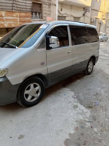 هيونداي ستاركس 2005 - صورة 2