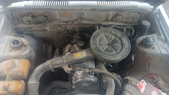 ميتسوبيشي لانسر 1983 - صورة 3