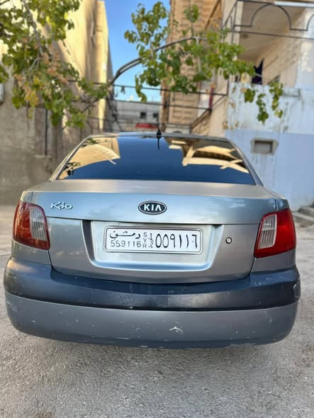 كيا ريو 2008 - صورة 1