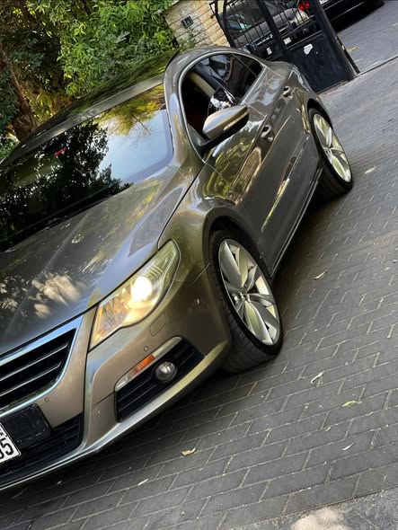 فولكس فاجن باسات 2012 - صورة 1