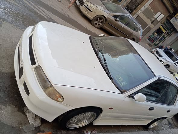 ميتسوبيشي لانسر 1993 - صورة 1