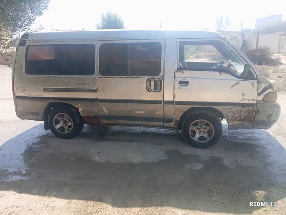 هيونداي H-100 1997 - صورة 3