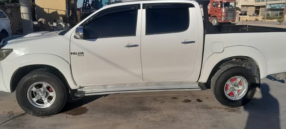 تويوتا هايلوكس 2015 - صورة 2