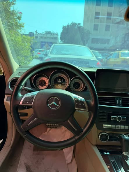 مرسيدس-بنز C 250 2012 - صورة 4