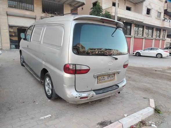 هيونداي ستاركس 1999 - صورة 2