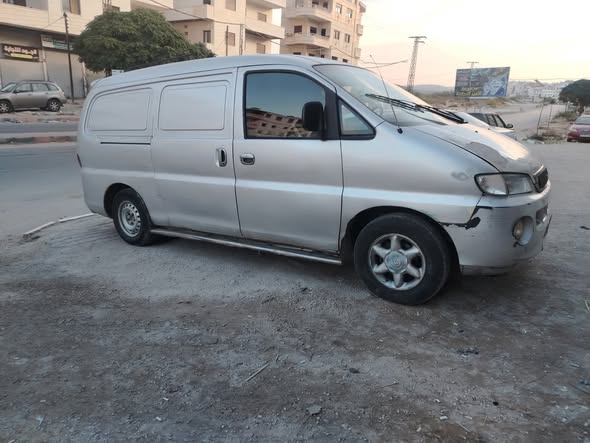 هيونداي ستاركس 1999 - صورة 4