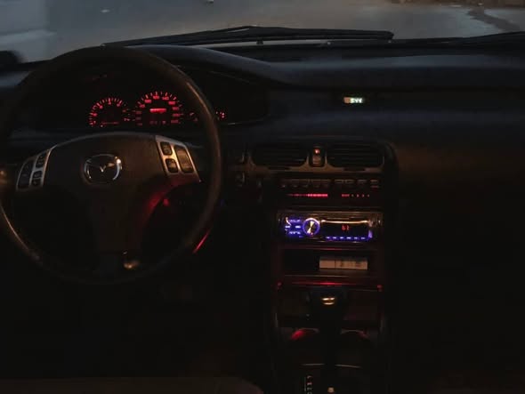 مازدا 626 1995 - صورة 4