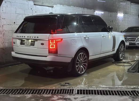 لاند روفر رانج روفر 2014 - صورة 2