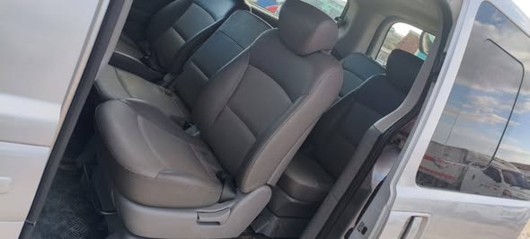 هيونداي ستاركس 2009 - صورة 4