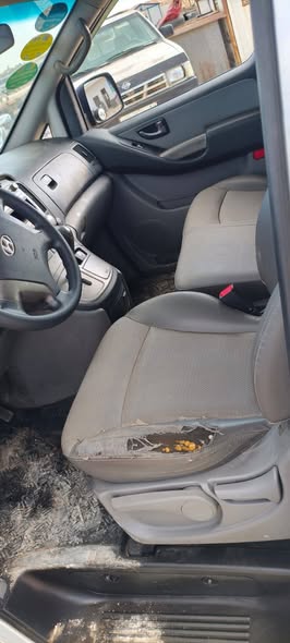 هيونداي ستاركس 2009 - صورة 5