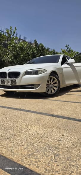 BMW 528 2011 - صورة 2