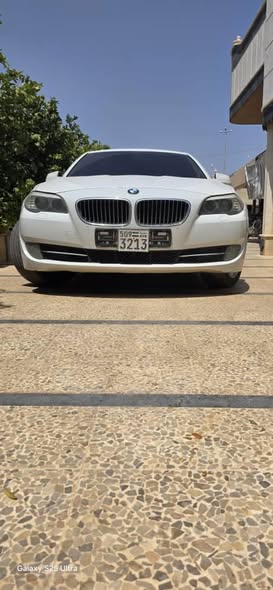 BMW 528 2011 - صورة 1